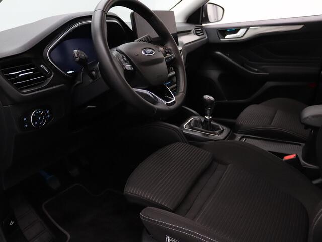 Ford FOCUS Wagon 125pk EcoBoost Hybrid Titanium X Camera | Cruise | Navi | Parkeersens. v+a | Trekhaak