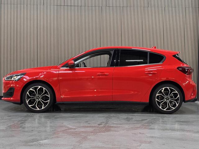 Ford FOCUS 155pk Eco Hybrid Titanium X Sync-4 Navi Camera Winter pack 18" LM 1e eigenaar 5drs Dealeronderhouden