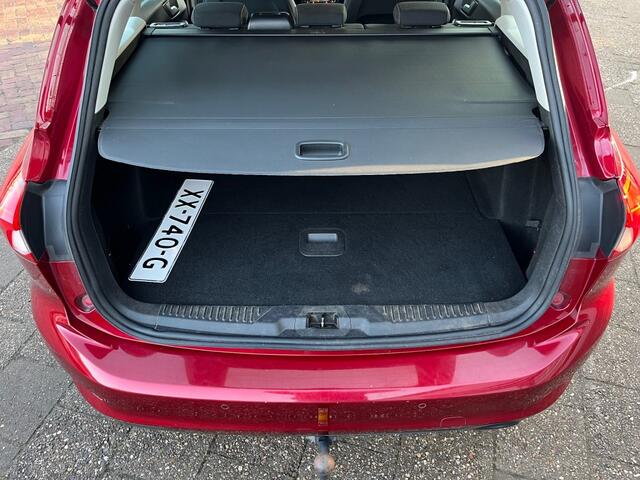 Ford FOCUS 1.5 ECOB. STUURVERW TREKHAAK AUTO NAP LOGISCH