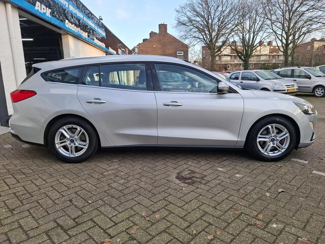 Ford FOCUS Wagon 1.0 EcoBoost Trend Edition Business /Nieuwe apk bij aflevering