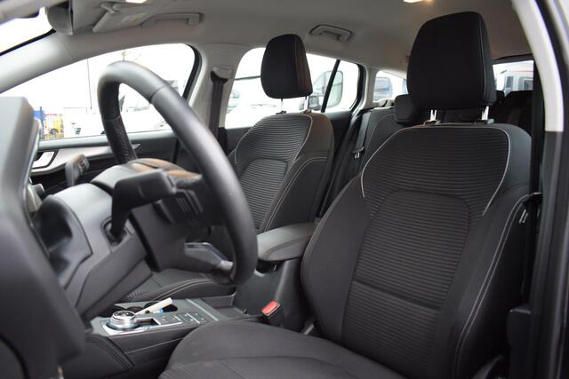 Ford FOCUS Wagon 1.5 EcoBlue Titanium Business | Automaat | Trekhaak | Apple CarPlay | Climate