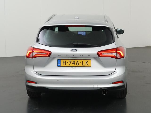 Ford FOCUS Wagon 1.0 EcoBoost Titanium Business | Winterpakket | Navigatie | Cruise Control | Climate Control | Parkeersensoren |