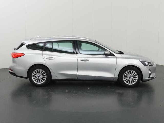 Ford FOCUS Wagon 1.0 EcoBoost Titanium Business | Winterpakket | Navigatie | Cruise Control | Climate Control | Parkeersensoren |