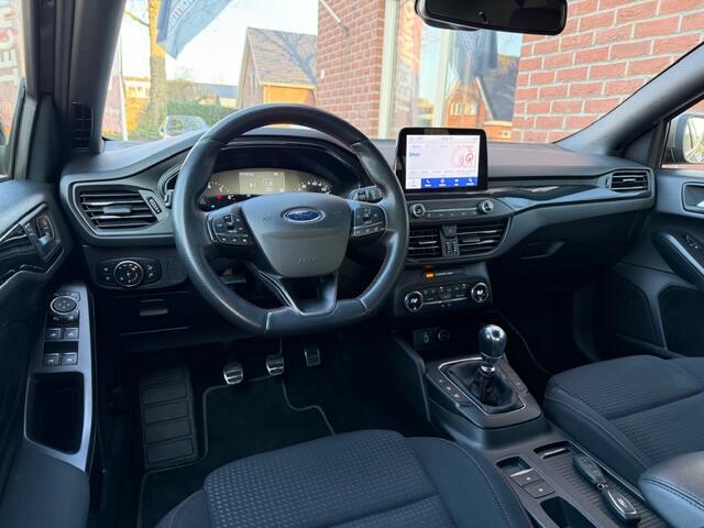Ford FOCUS Wagon 1.0 EcoB. ST-line Bns CARPLAY / ANDROID / LED / DAB+ / NAVI / CL