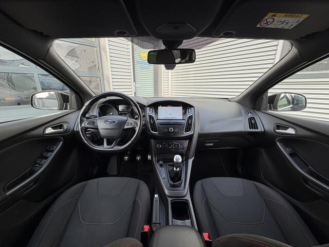 Ford FOCUS Wagon 1.5 ST-Line Business Navi Camera Led CarPlay