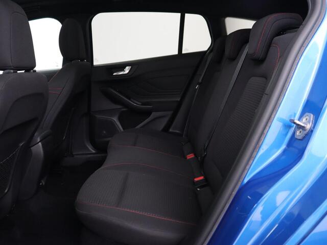 Ford FOCUS 1.0 EcoBoost ST Line | Panoramadak | Camera | Carplay | Navigatie | Full LED | Climate control | Keyless | Cruise control | Bluetooth | Parkeerhulp