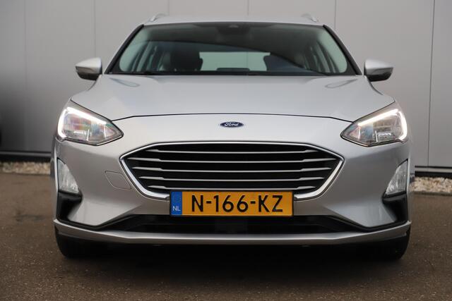 Ford FOCUS Wagon 1.0 EcoBoost Hybrid Trend Edition Business 125PK Trekhaak 16 inch LMV Navigatie Achteruitrijcamera Carplay Android