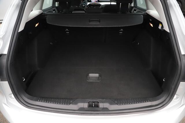 Ford FOCUS Wagon 1.0 EcoBoost Hybrid Trend Edition Business 125PK Trekhaak 16 inch LMV Navigatie Achteruitrijcamera Carplay Android