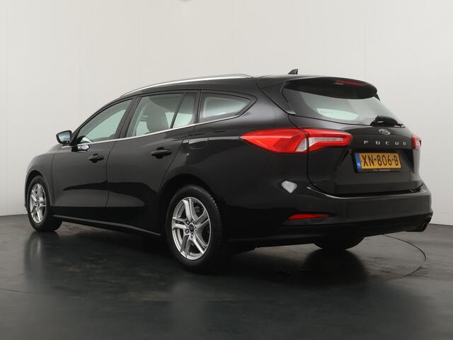 Ford FOCUS Wagon 1.0 EcoBoost Trend Edition Business - Navigatie - Apple Carplay/Android Auto - Lichtmetalen velgen
