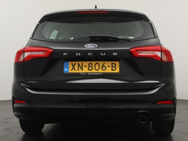 Ford FOCUS Wagon 1.0 EcoBoost Trend Edition Business - Navigatie - Apple Carplay/Android Auto - Lichtmetalen velgen