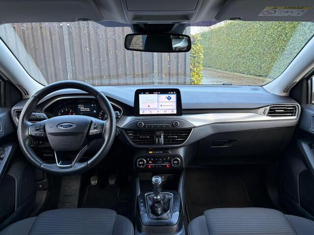 Ford FOCUS Wagon 1.0 EcoBoost Titanium Business