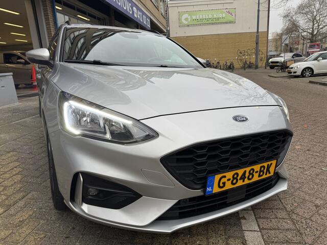Ford FOCUS Wagon 1.0 EcoBoost ST Line Business | Navigatie | Apple Carplay | Cruise Control | Stuur + Stoelverwarming | Automatisch Parkeren | Keyless Entry| Parkeersensoren Voor + Achter | Achteruitrijcamera | lederen/stof bekleding | 1