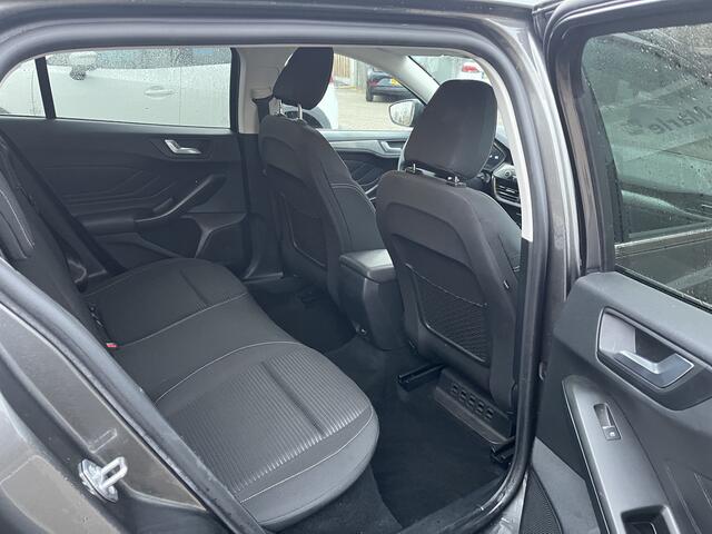 Ford FOCUS Wagon 1.0 EcoBoost Hybrid Titanium X Business TREKHAAK CAMERA CLIMA NAVI