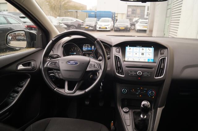 Ford FOCUS Wagon 1.5 TDCI 120pk Lease Edition -NAVI-AIRCO-PDC-