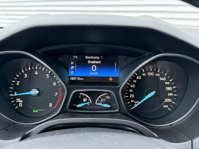 Ford FOCUS Wagon 1.0 Titanium | Nieuw binnen | Navi | Clima | Camera