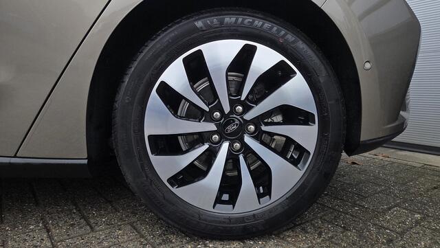 Ford FOCUS 1.0 Titanium | LED KOPLAMPEN | CAMERA | WINTERPAKKET | PARKEERPAKKET | DEALER ONDERHOUDEN