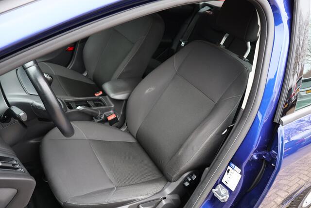 Ford FOCUS Wagon 1.0 Lease Edition | Airco | Navigatie | Trekhaak | Origineel NL |