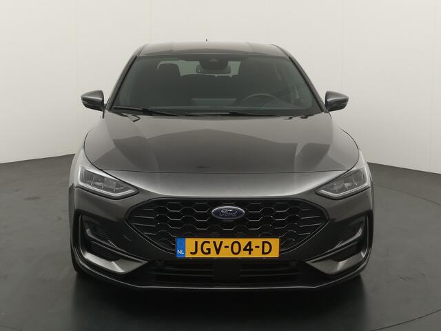 Ford FOCUS Ecoboost 125 pk ST-line | Winter Pack | 4 seiz. banden | Navi | Clima | Cruise | Dr. loos Apple Carplay