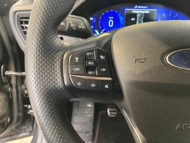 Ford FOCUS Wagon EcoBoost Hybrid 125 pk ST Line X | Winter Pack | Adapt. cruise | B&O | Camera | LED | El. a. klep | Keyless entry