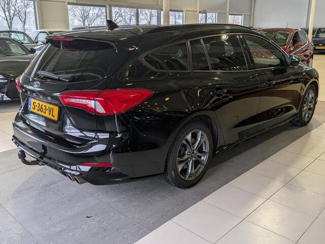 Ford FOCUS Wagon 1.0 EcoBoost Titanium Business Airco, Cruise Control, Trekhaak, Stuurbekrachtiging