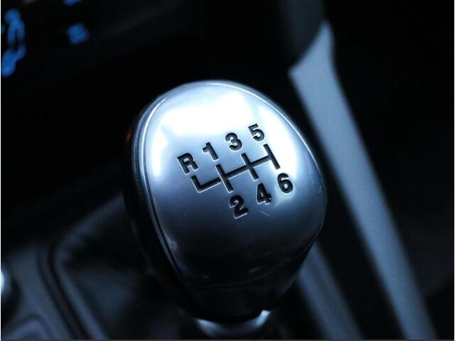 Ford FOCUS Wagon 1.0 ST-Line NAVI BLUETOOTH 17" CRUISE PDC 125PK