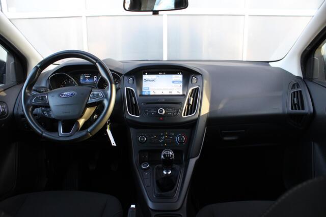 Ford FOCUS Wagon 1.0 Lease Edition | Trekhaak | Stoelverwarming | Airco | Cruise Control | Navigatie | CarPlay |