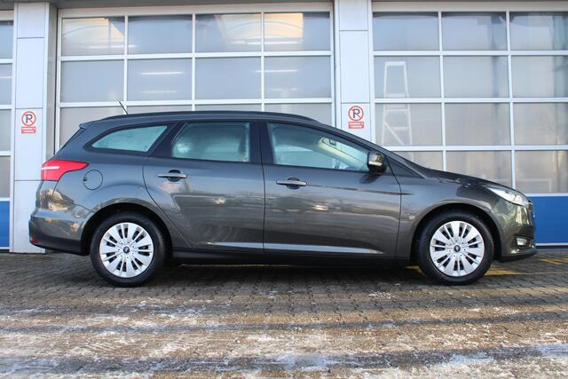 Ford FOCUS Wagon 1.0 Lease Edition | Trekhaak | Stoelverwarming | Airco | Cruise Control | Navigatie | CarPlay |