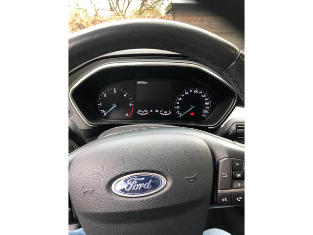 Ford FOCUS 1.5 EcoBlue Titanium Business | Clima | Navi | Xenon | Pano | Privacy glas | Camera | Active | Voorruit en stoelverwarming | Adaptive cruiscontrol | Full |