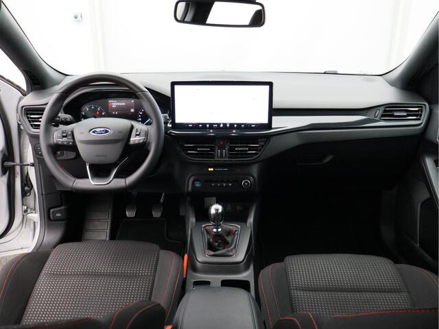 Ford FOCUS 1.0 EcoBoost Hybrid ST Line/ lage km/ zeer mooi!