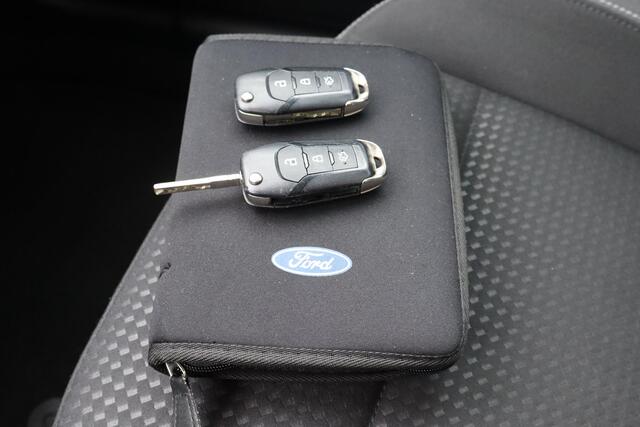 Ford FOCUS Wagon 1.0 EcoBoost Hybrid Trend Edition Business Navigatie, Camera, Cruise control, Apple Carplay, Lane Control