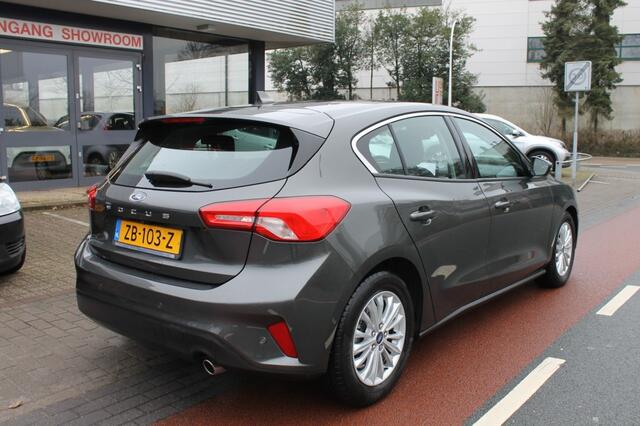 Ford FOCUS 1.0 Titanium Business automaat