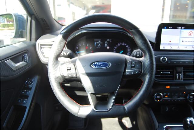 Ford FOCUS Wagon 1.5 EcoBoost ST-Line Business 150pk TREKHAAK 1500KG | WINTERPACK | CAMERA | WINTERBANDEN* |GROTE SPOILER | NAVIGATIE
