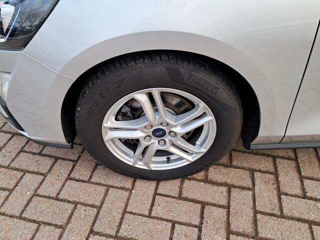 Ford FOCUS Wagon 1.0 EcoBoost Trend Edition Business | Clima | Cruise | LM Velgen | Ndl auto | PDC | Trekhaak | RIJKLAARPRIJS INCL 12 MAANDEN GARANTIE EN BEURT