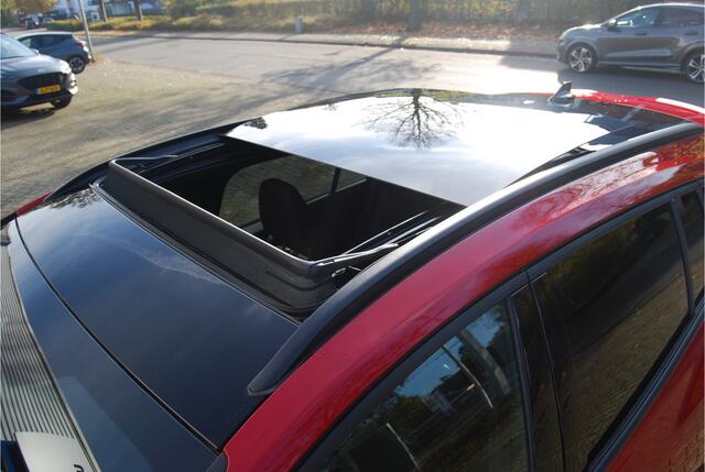 Ford FOCUS Wagon 1.0 EcoBoost Hybrid 155pk ST Line X Automaat | PANO.DAK | ADAPTIEF CRUISE | AGR SPORTSTOEL | WINTERPACK | CAMERA |