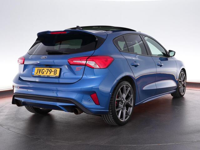 Ford FOCUS ST-3 2.3 280pk PERFORMANCE PACK |launch control|sper diff|head-up|panoramadak|B&O|Apple Carplay|blind spot|elek. stoelen|parkeersensoren|19"|