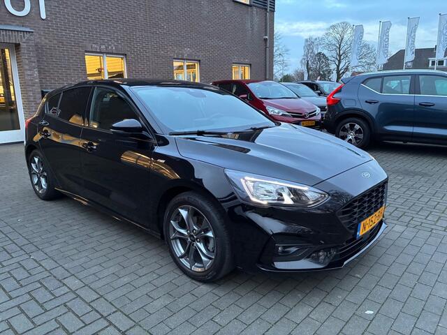 Ford FOCUS 1.0 ECOB. ST Line! CAMERA/CARPLAY/CRUISE