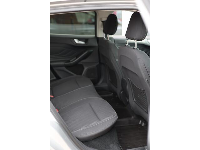 Ford FOCUS Wagon 1.0 EcoBoost Titanium Business