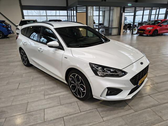 Ford FOCUS Wagon 1.5 EcoBoost 150 pk ST-Line | Trekhaak | Winter Pack | Camera | LED | B&O | 18" | Keyless entry