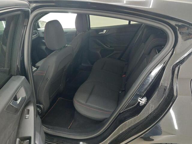 Ford FOCUS 1.0 EcoBoost Hybrid ST Line X Business Af neembare trekhaak | Pdc | Keyless | Navigatie