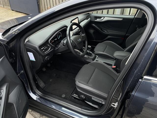 Ford FOCUS Wagon 1.0 EcoBoost Hybrid Trend Edition Business Trekhaak, Apple carplay, camera
