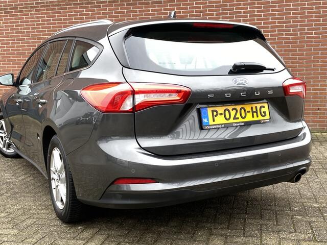 Ford FOCUS 1.0 EcoB. Titanium Business NAV CRUISE CARPLAY PDC LMV STOELVW