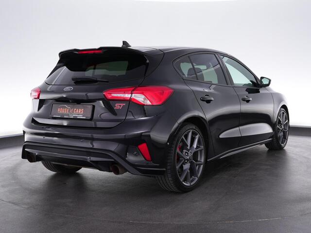 Ford FOCUS ST-3 PERFORMANCE PACK 2.3 280pk AUTOMAAT |dealer onderhouden|sper diff|launch control|HUD|el. stoelen|Apple Carplay|BLIS|parkeer camera|winterpack|19"|