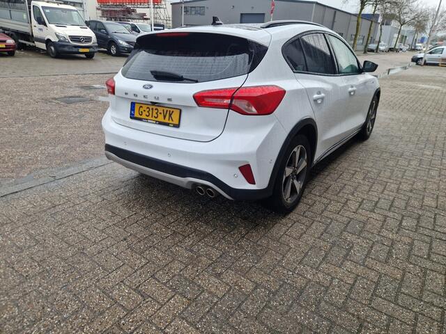 Ford FOCUS 1.5 EcoB. Active Bns