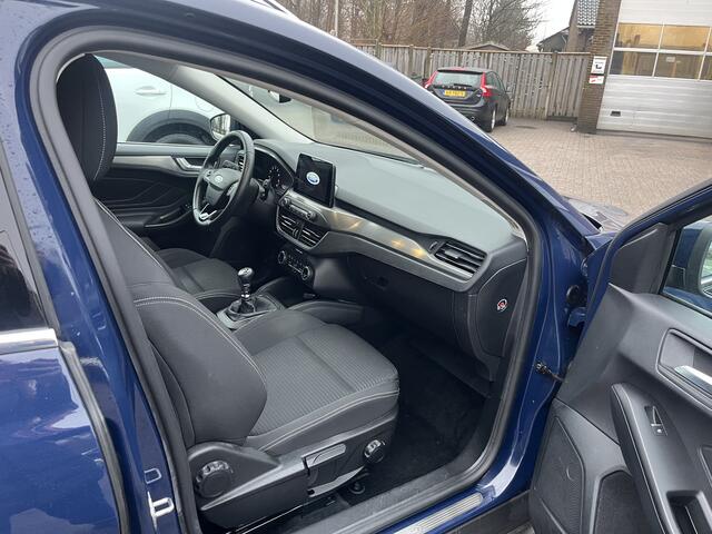 Ford FOCUS Wagon 1.0 EcoBoost Titanium Business TREKHAAK CLIMA NAVI KEYLESS