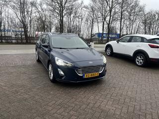 ford-focus-wagon-1.0-ecoboost-titan
