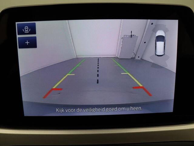 Ford FOCUS 1.0 EcoBoost Titanium Business 125pk Camera | Cruise | Parkeersens. v+a | Stoel-/stuur-/voorruitverw. | Trekhaak afneembaar