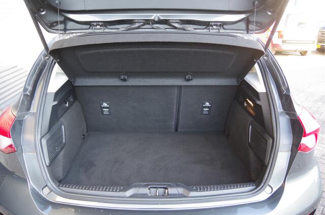 Ford FOCUS 1.0 EcoBoost Titanium AUT. LED, B&O, STOELVERWARMING, STUURVERWARMING, CLIMA, CAMERA, NAVI, CRUISE, PARKEERSENSOREN,