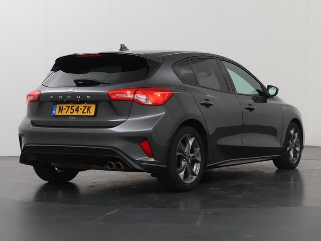 Ford FOCUS 1.5 EcoBoost ST Line X Business | Winterpakket | Climate Control | Cruise Control | Parkeercamera | Navigatie |