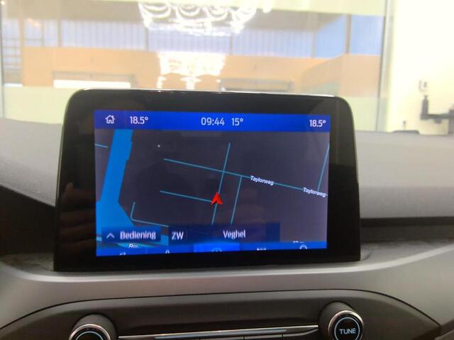 Ford FOCUS 125pk Titanium Navi Camera Winter & Parking pack Keyless Privacy Glass 5drs Dealeronderhouden