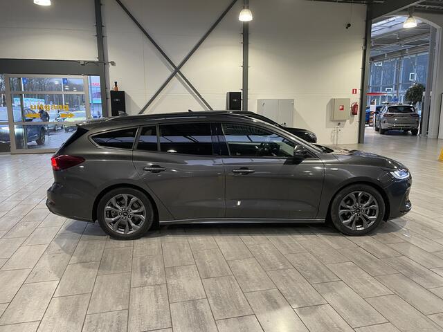 Ford FOCUS Wagon Ecoboost Hybrid 155 pk ST-line | Winter Pack | LED | Camera | Adapt. Cruise | Apple Carplay draadloos